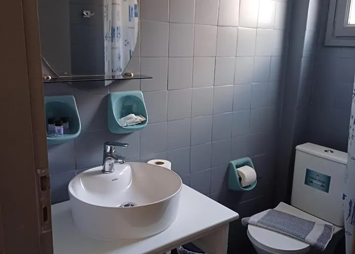 Szálloda Enalion Parálion Ástros